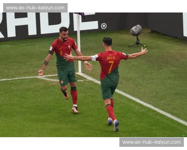 绿茵之巅的野性较量：莱昂与普马斯的宿命对决，谁才是真正的墨西哥之王？